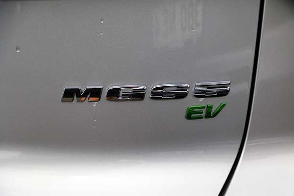 2025 MG MGS5 EV Essence 62 ZS3EM