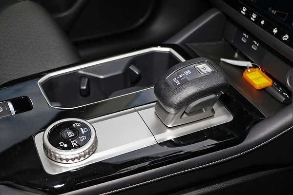 2025 Mitsubishi Outlander ES ZM