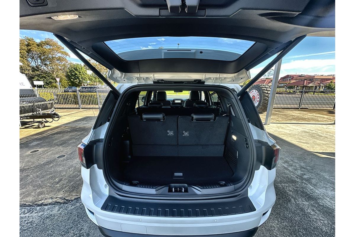 2025 Ford Everest Platinum 3.0L