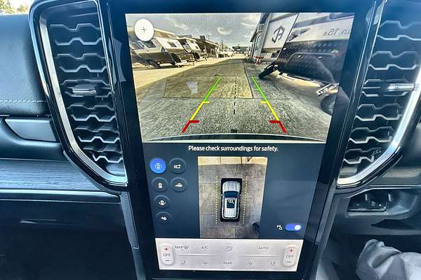 2025 Ford Everest Platinum 3.0L