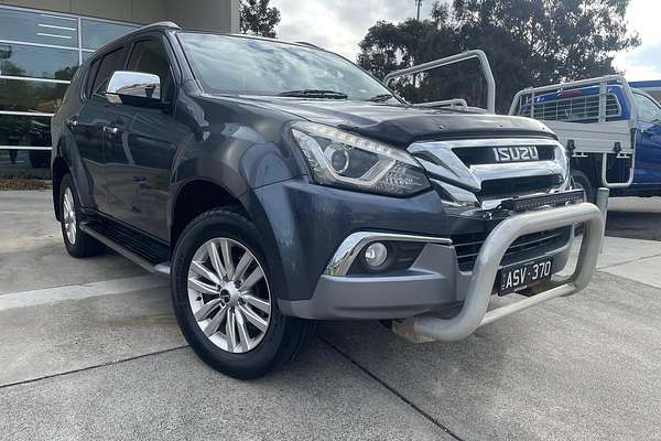 2018 Isuzu MU-X LS-T