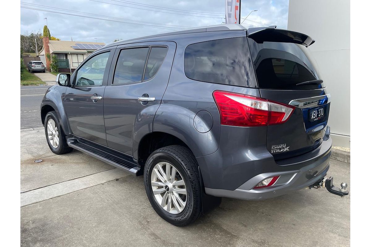 2018 Isuzu MU-X LS-T
