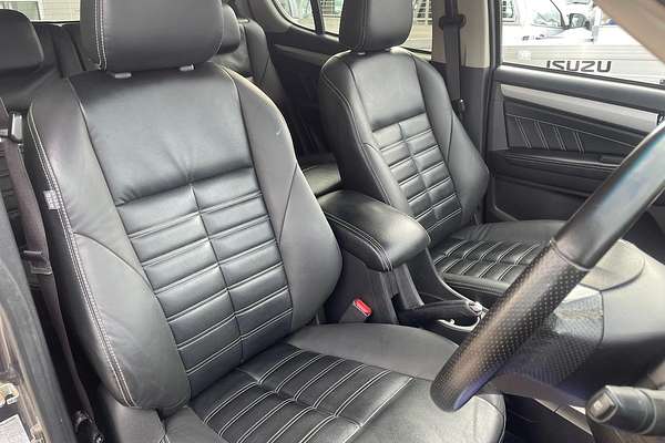 2018 Isuzu MU-X LS-T