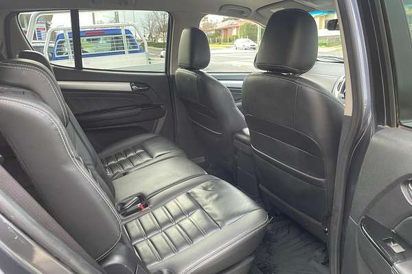2018 Isuzu MU-X LS-T