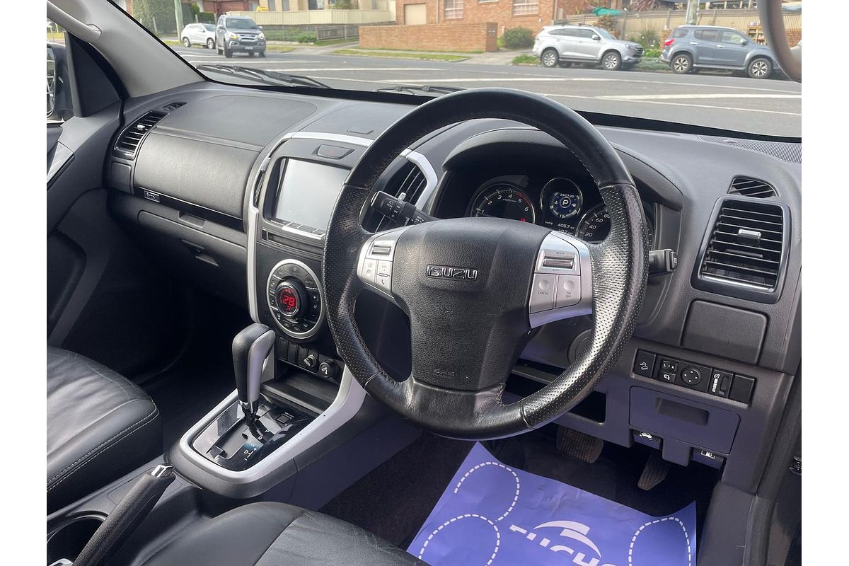 2018 Isuzu MU-X LS-T