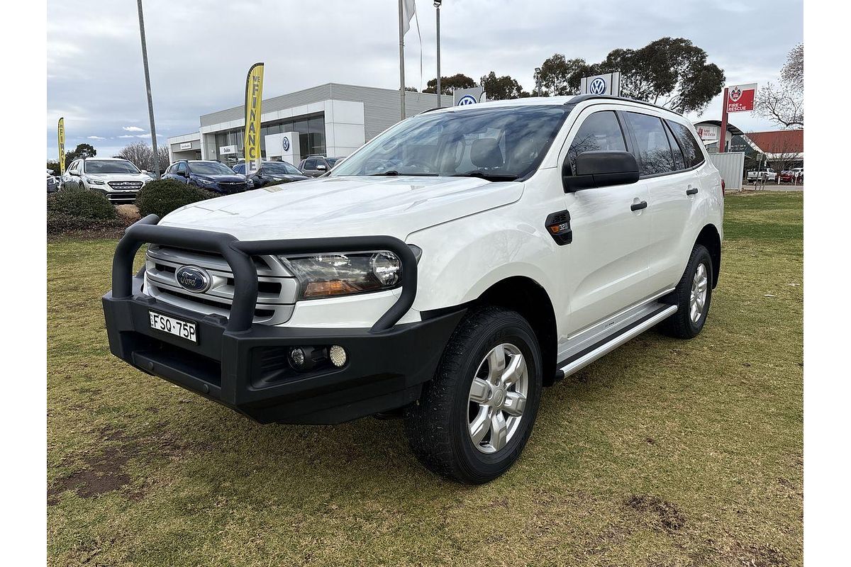 2016 Ford Everest Ambiente UA 3.2L