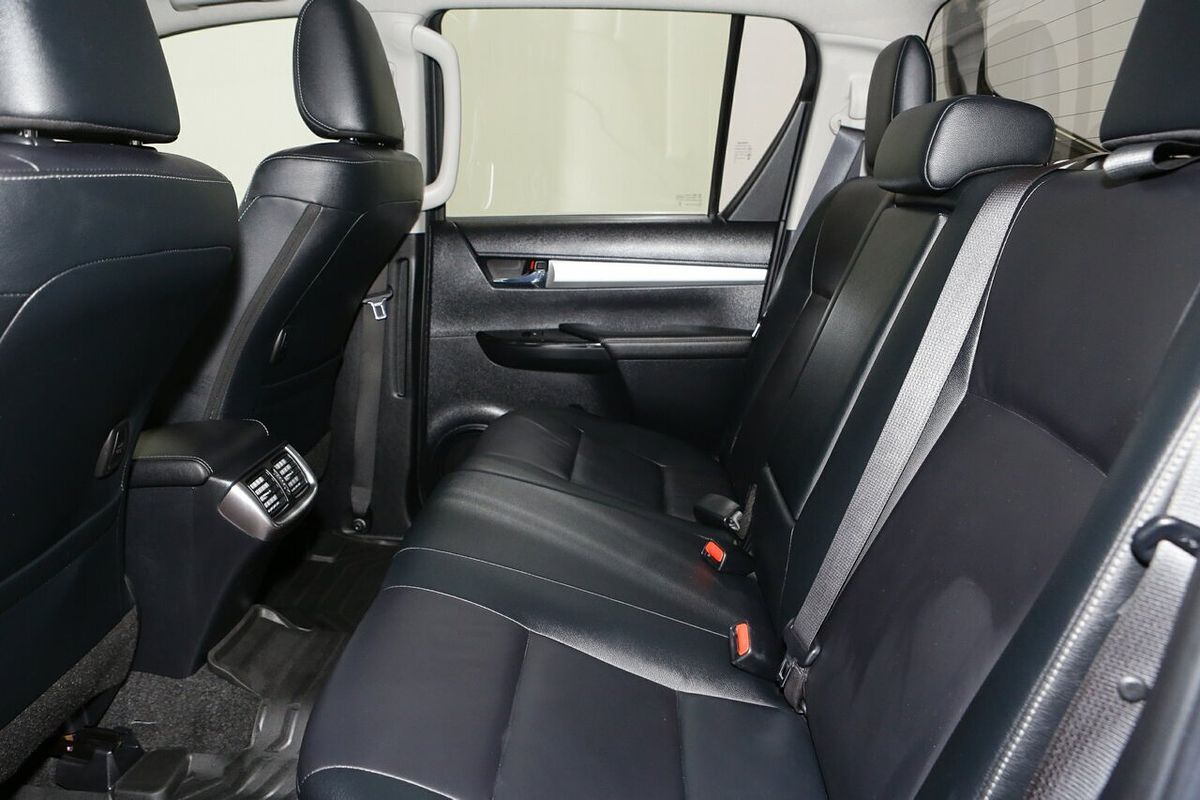 2018 Toyota Hilux SR5 GUN126R 4X4