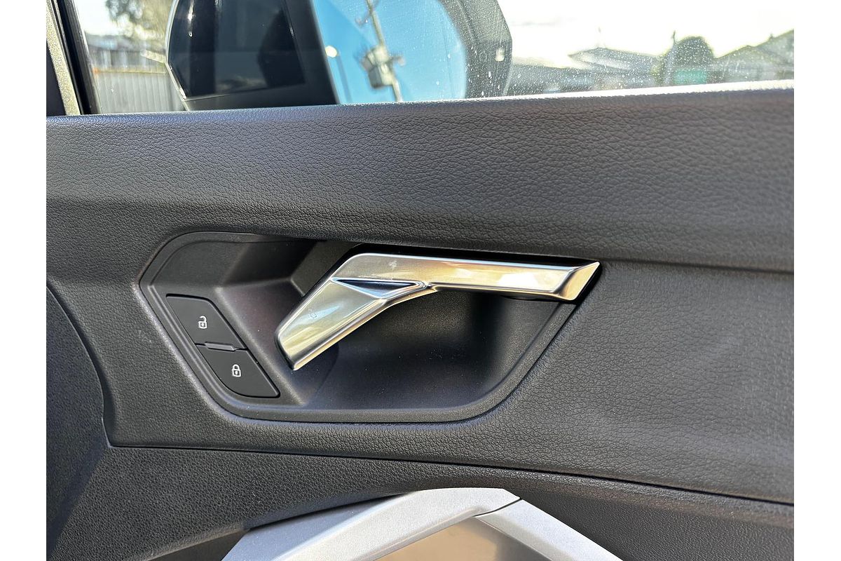 2022 Audi Q3 35 TFSI F3