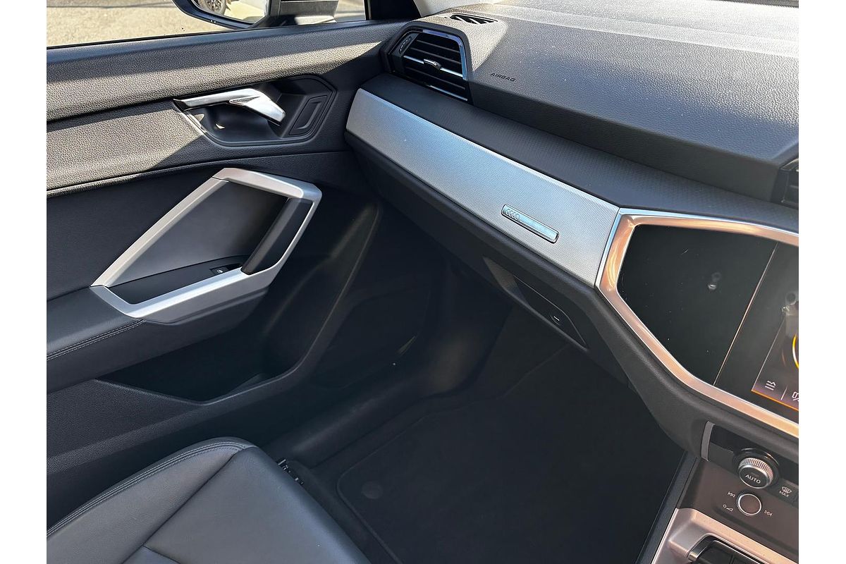 2022 Audi Q3 35 TFSI F3