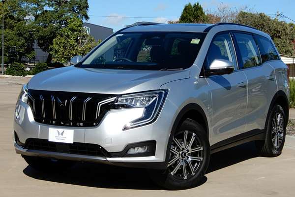 2025 Mahindra XUV700 AX7L