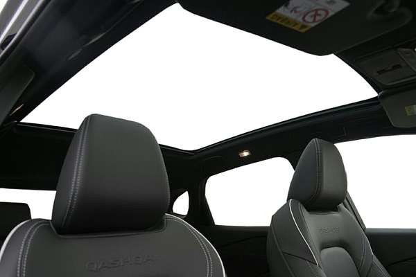 2025 Nissan QASHQAI N-DESIGN e-POWER J12