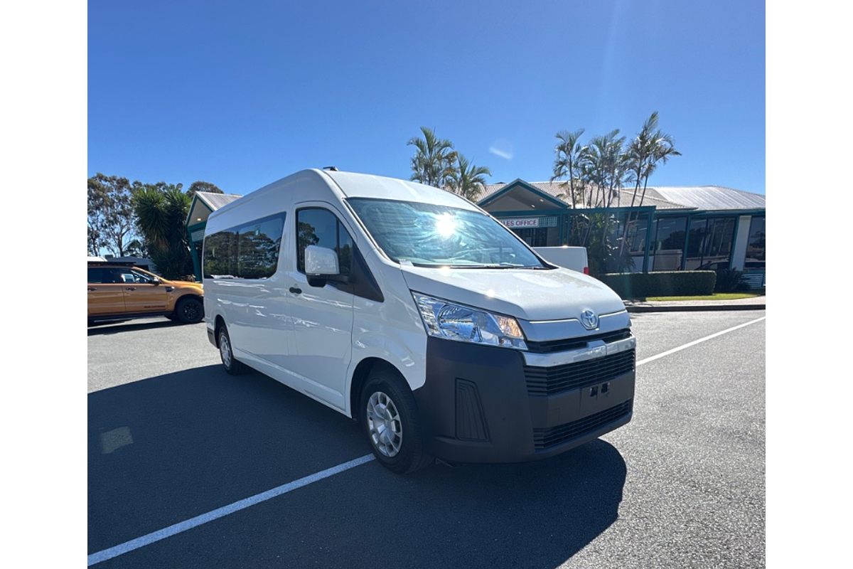 2020 Toyota Hiace Commuter GDH322R