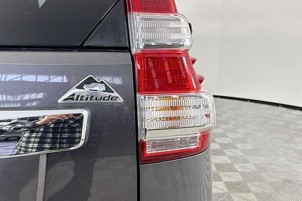 2015 Toyota Prado PRADO T/D WGN A/T Altitude Special Edition KDJ150R