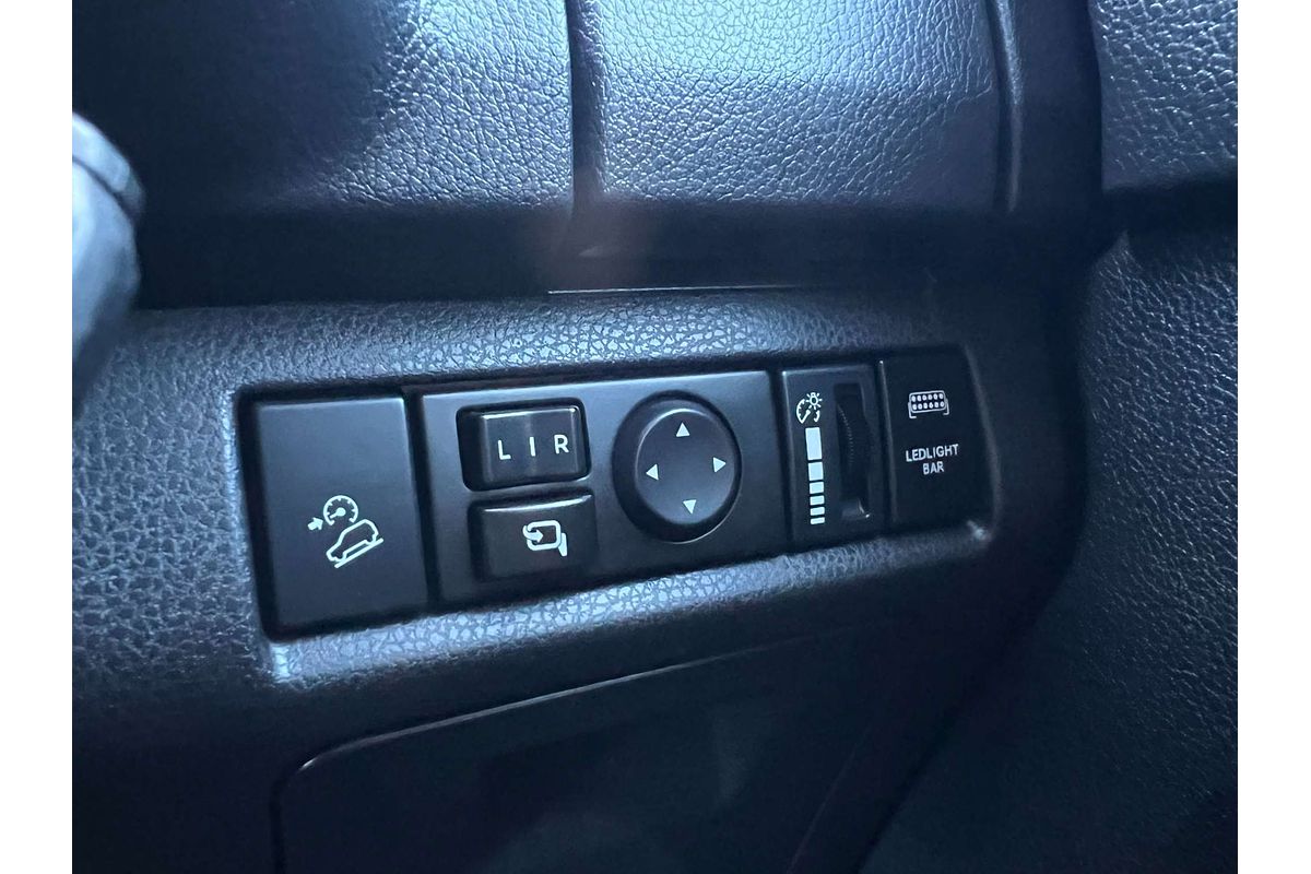 2021 Isuzu MU-X LS-U