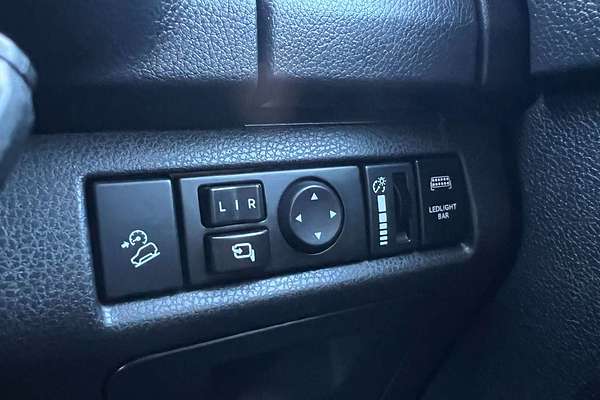 2021 Isuzu MU-X LS-U