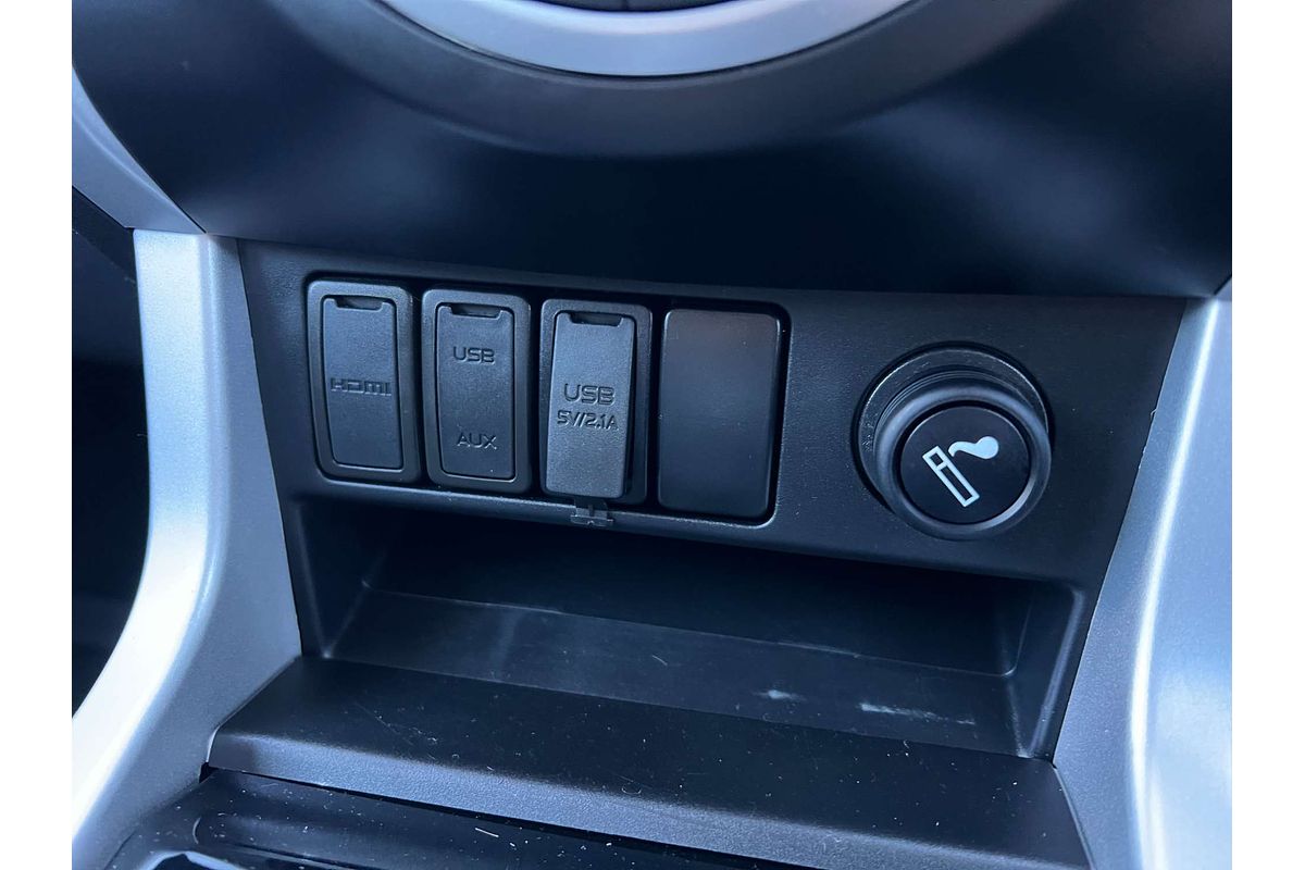 2021 Isuzu MU-X LS-U