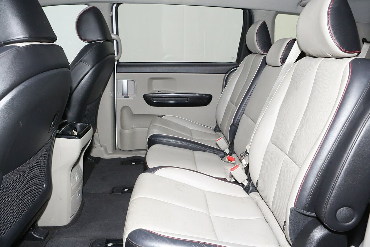 2020 Kia Carnival SLi YP