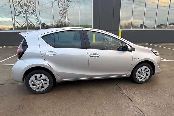 2019 Toyota Prius C NHP10R