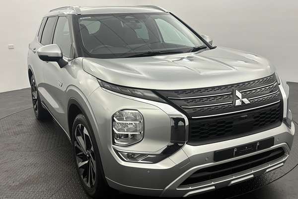 2022 Mitsubishi Outlander PHEV Exceed ZM