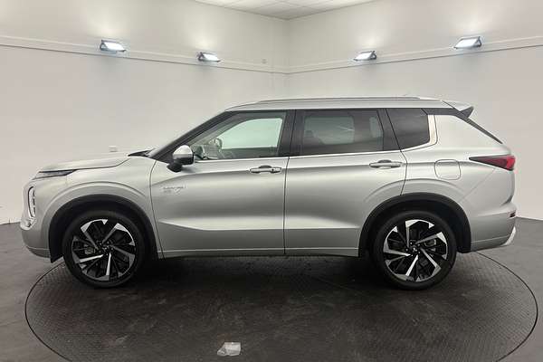 2022 Mitsubishi Outlander PHEV Exceed ZM