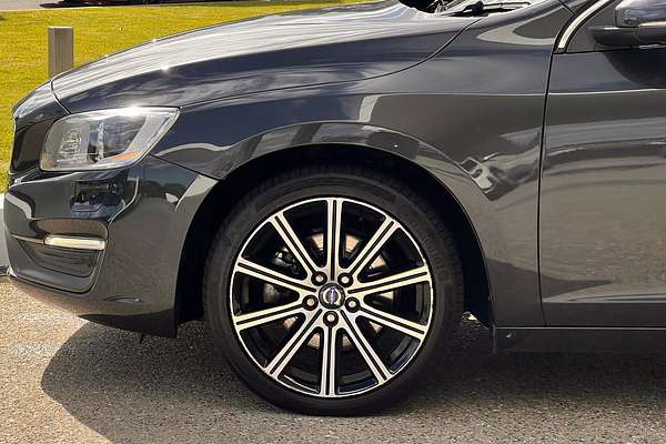 2014 Volvo S60 T5 Luxury