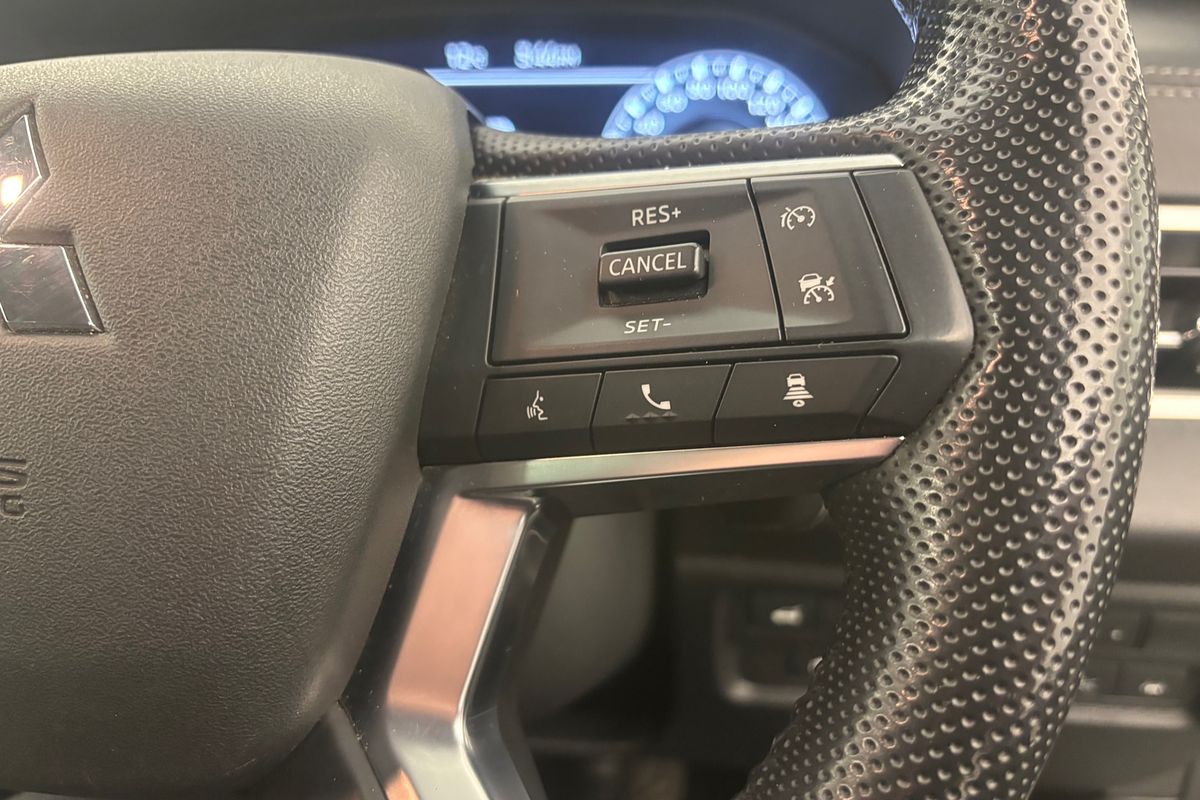 2022 Mitsubishi Outlander PHEV Exceed ZM