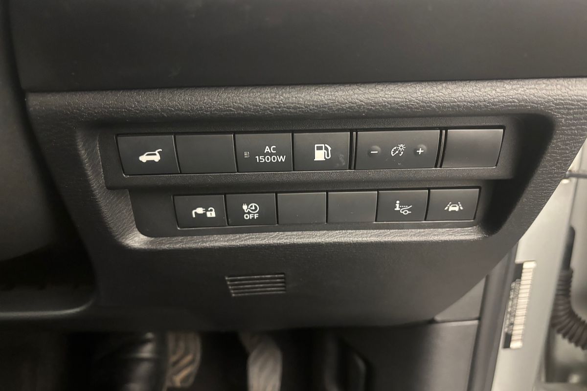 2022 Mitsubishi Outlander PHEV Exceed ZM