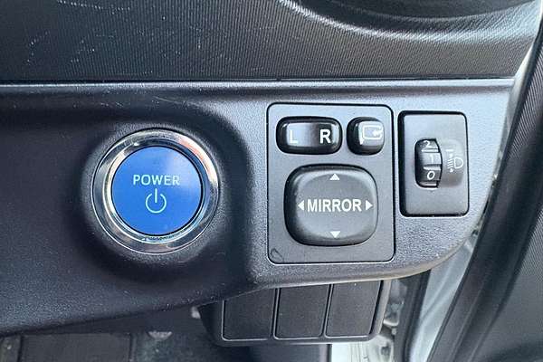 2019 Toyota Prius C NHP10R
