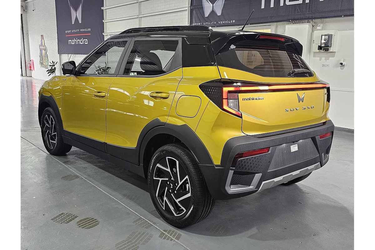 2025 Mahindra XUV3XO AX7L