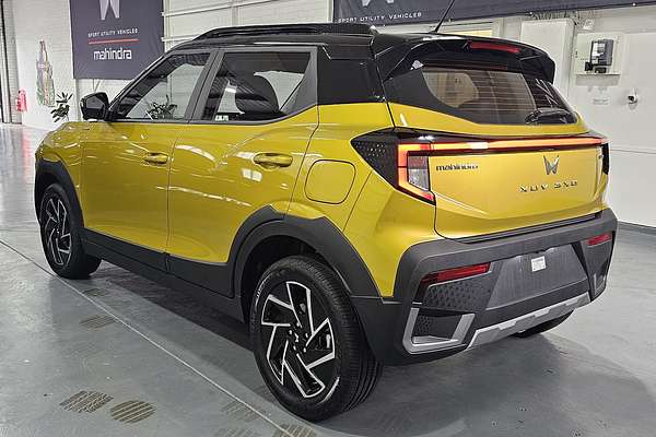 2025 Mahindra XUV3XO AX7L