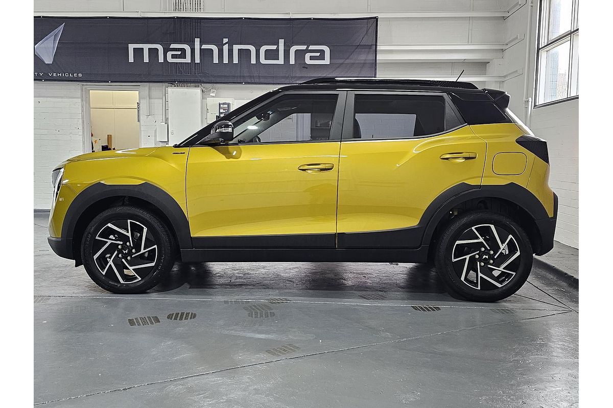 2025 Mahindra XUV3XO AX7L
