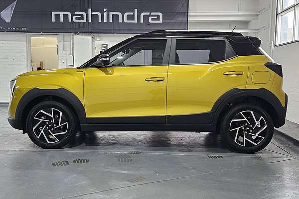 2025 Mahindra XUV3XO AX7L