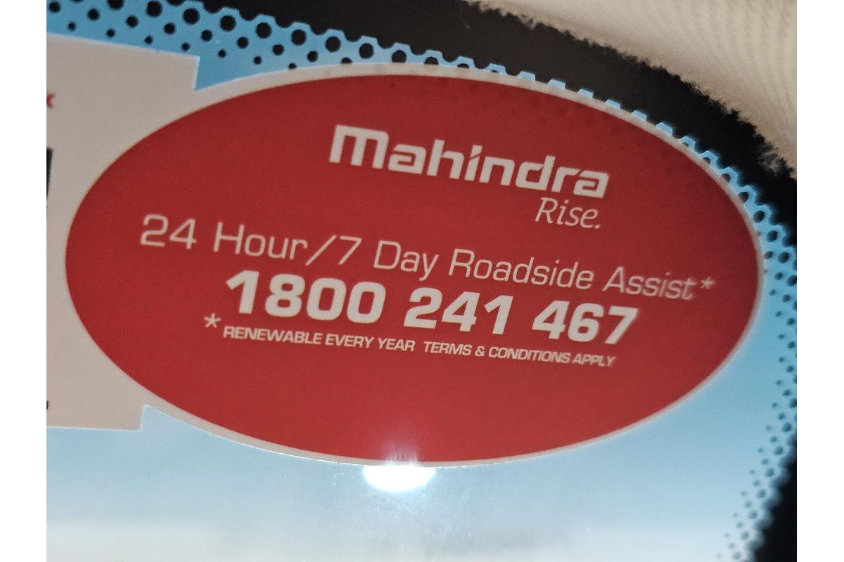 2025 Mahindra XUV3XO AX7L