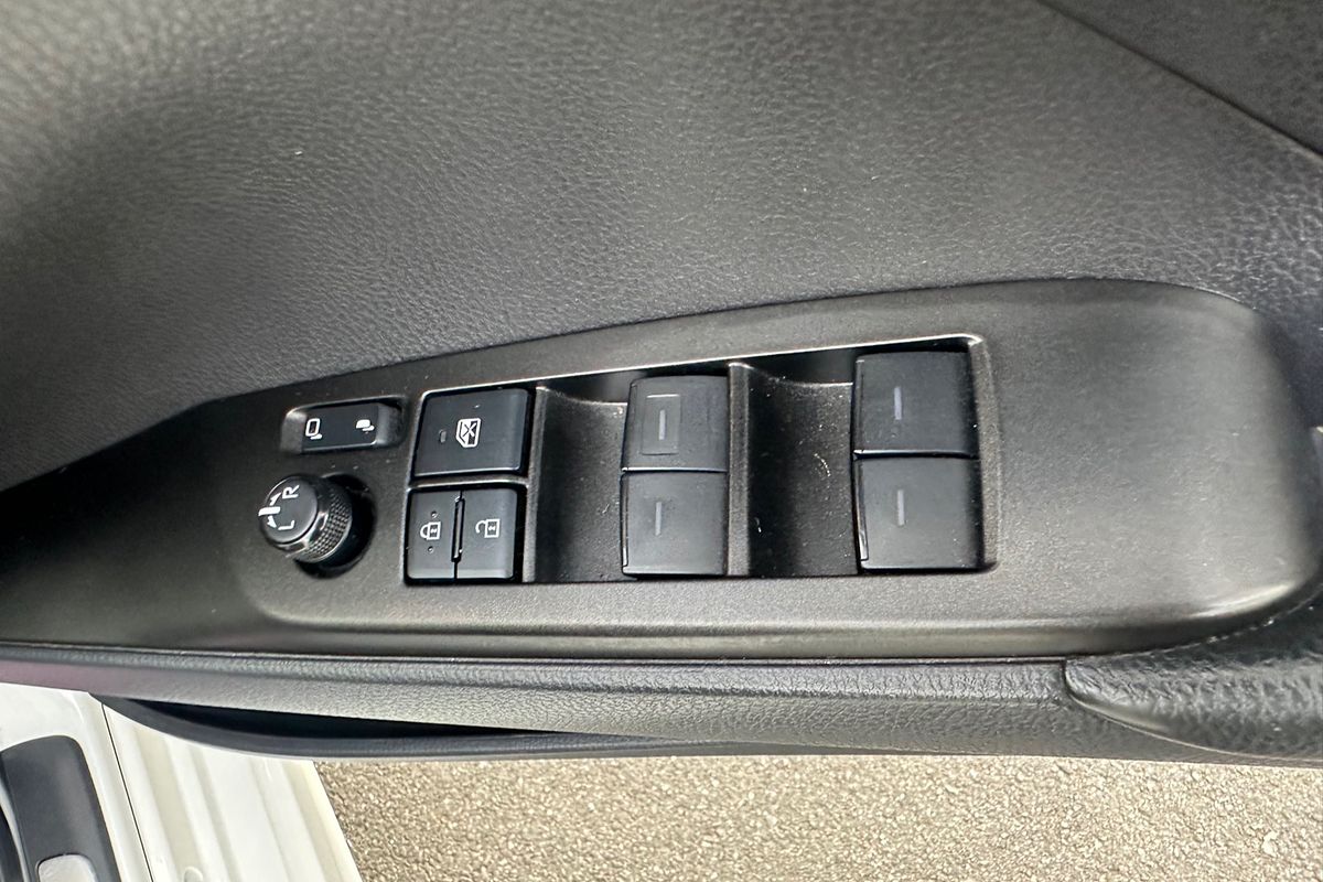 2021 Toyota Camry Ascent Sport AXVH70R