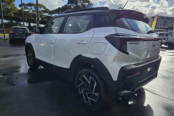 2025 Mahindra XUV3XO AX7L