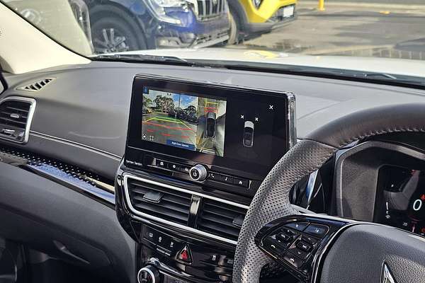 2025 Mahindra XUV3XO AX7L