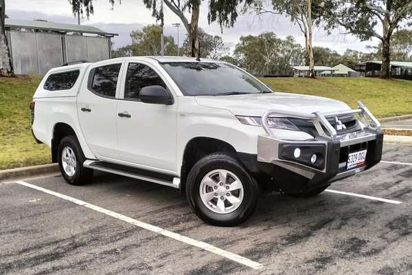 2021 Mitsubishi Triton GLX MR 4X4