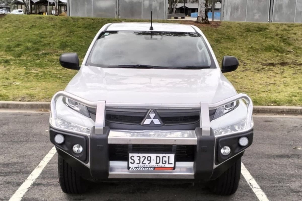 2021 Mitsubishi Triton GLX MR 4X4