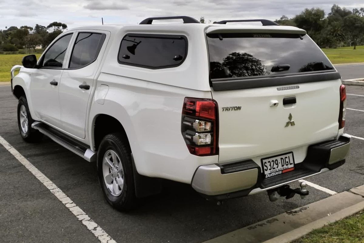 2021 Mitsubishi Triton GLX MR 4X4