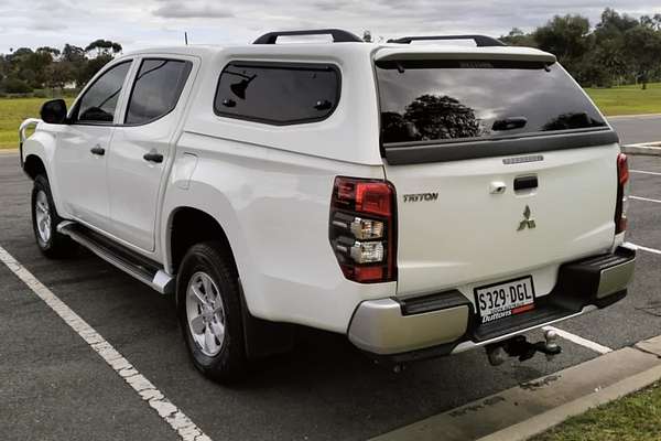 2021 Mitsubishi Triton GLX MR 4X4