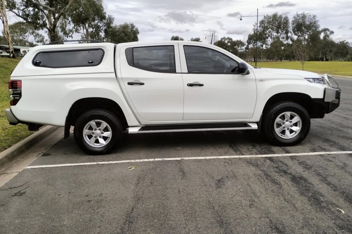2021 Mitsubishi Triton GLX MR 4X4