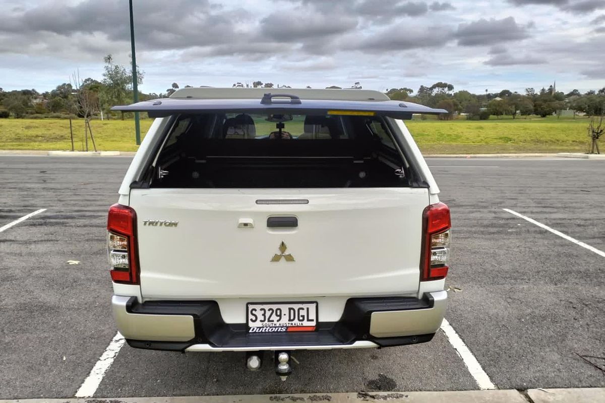 2021 Mitsubishi Triton GLX MR 4X4