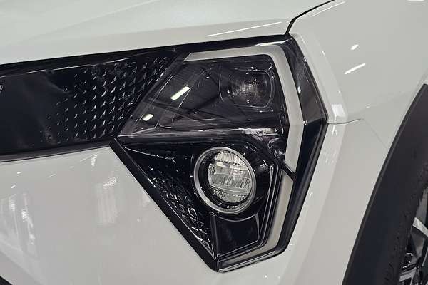 2025 Mahindra XUV3XO AX7L