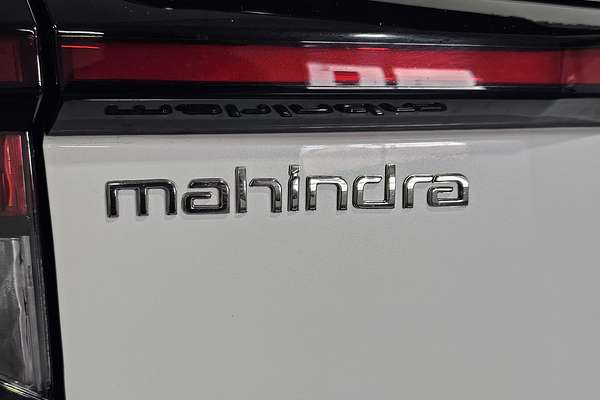 2025 Mahindra XUV3XO AX7L