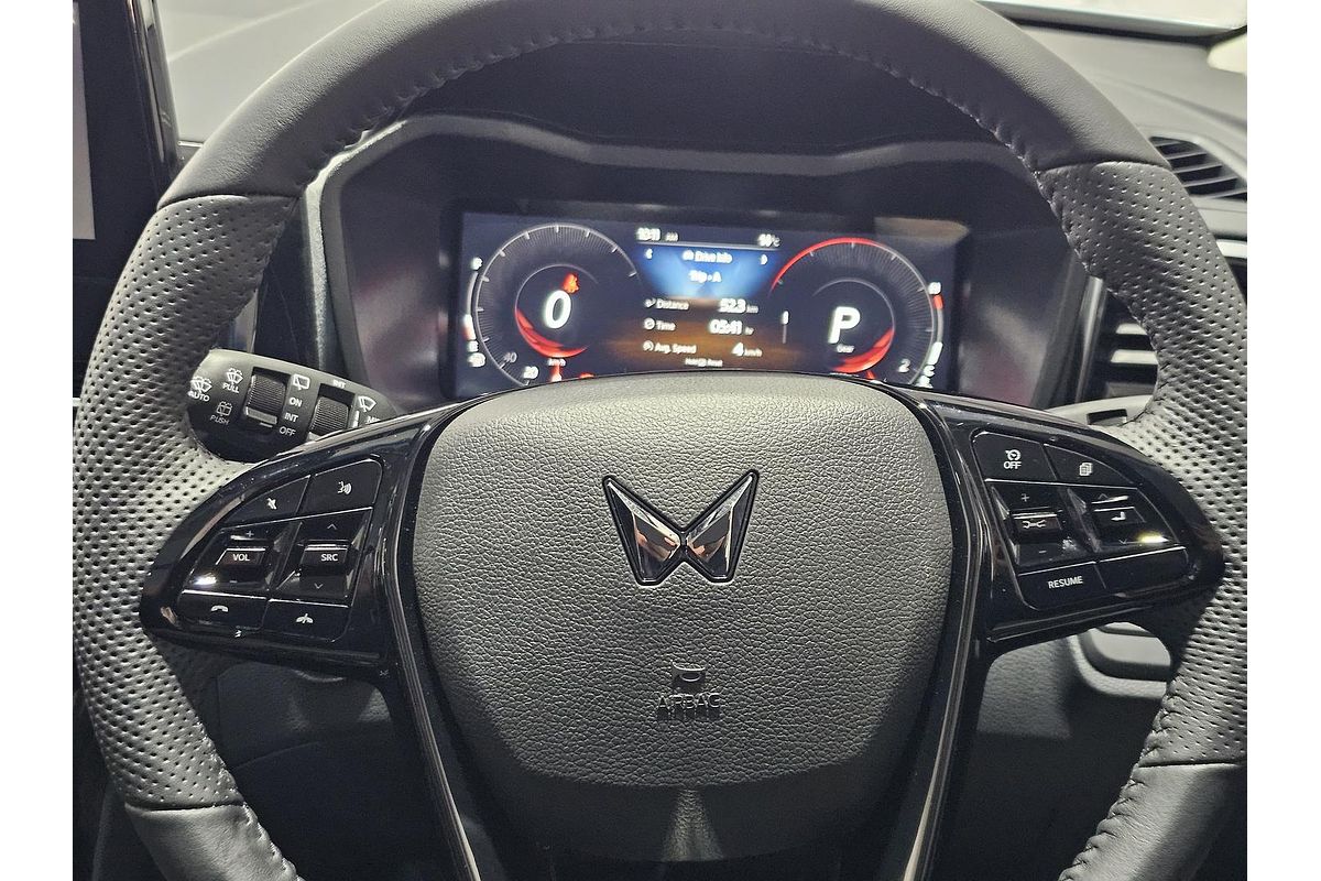2025 Mahindra XUV3XO AX7L