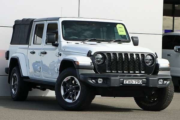 2022 Jeep Gladiator Night Eagle JT All Wheel Drive