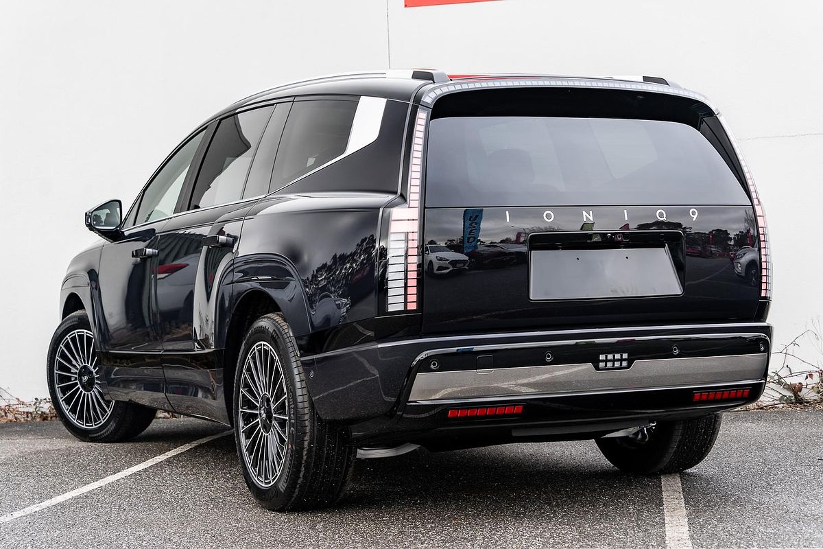 2025 Hyundai IONIQ 9 Calligraphy ME.V1