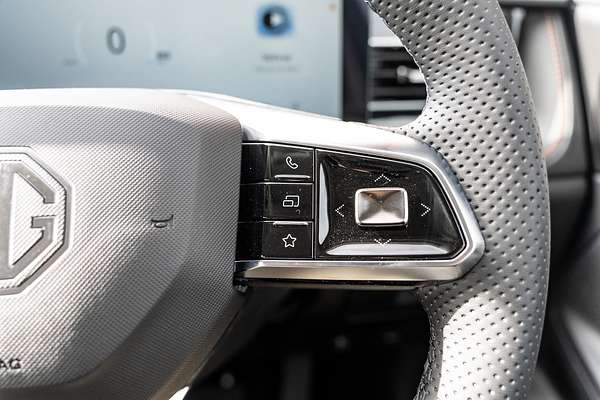 2025 MG HS Excite AS33