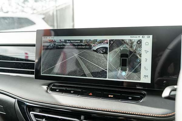 2025 MG HS Excite AS33