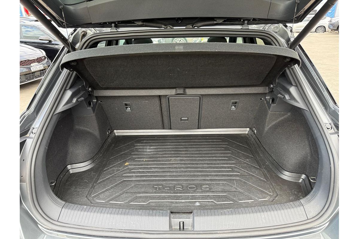 2023 Volkswagen T-Roc R D11